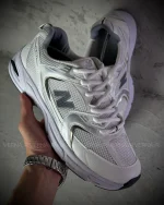 کتونی رانینگ بزرگ مردانه NB530سفید1