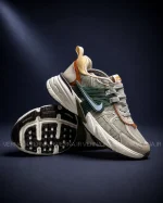 کتونی رانینگ NIKE V2K کرم 3