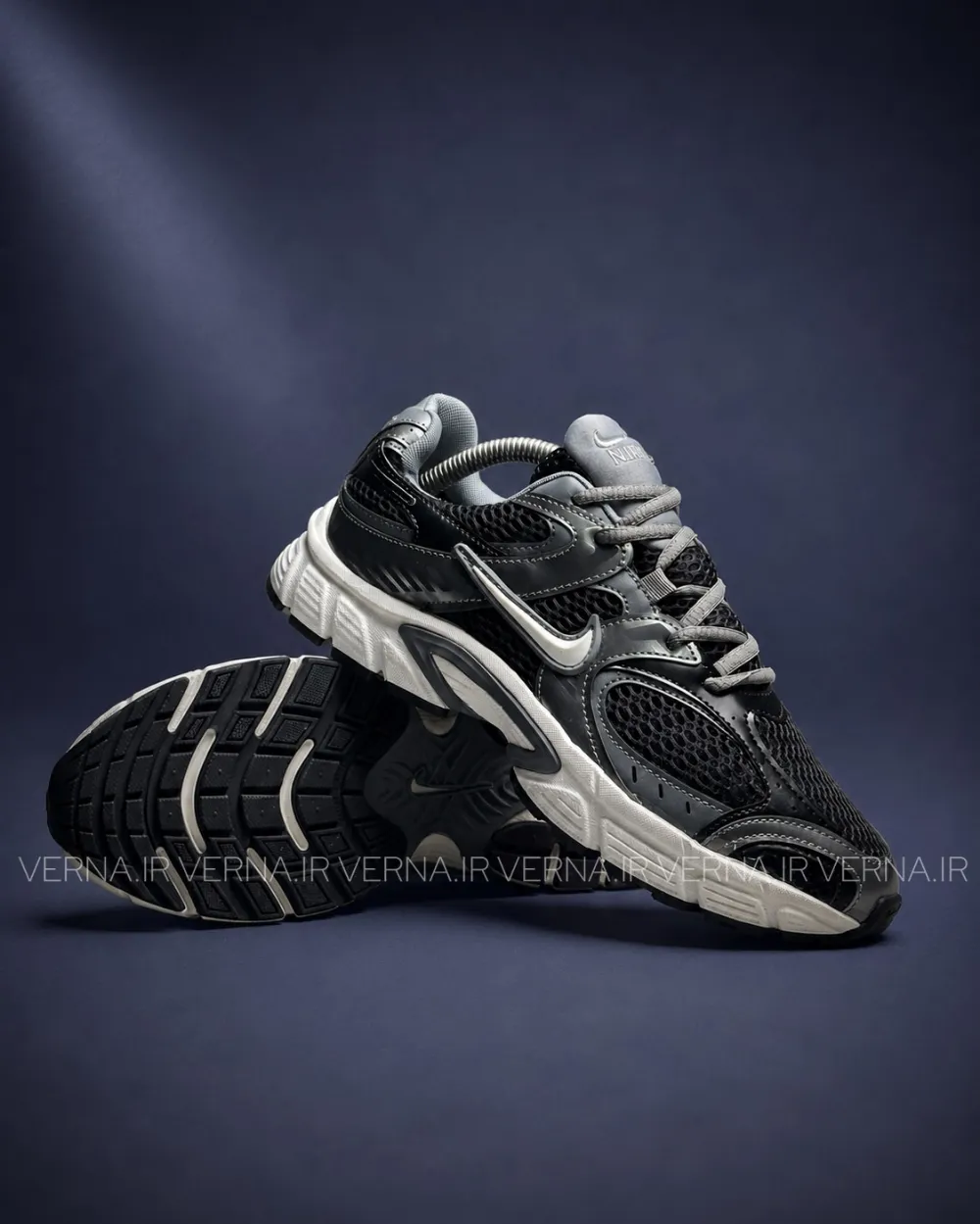 کتونی رانینگ NIKE v5 نقره ای 1