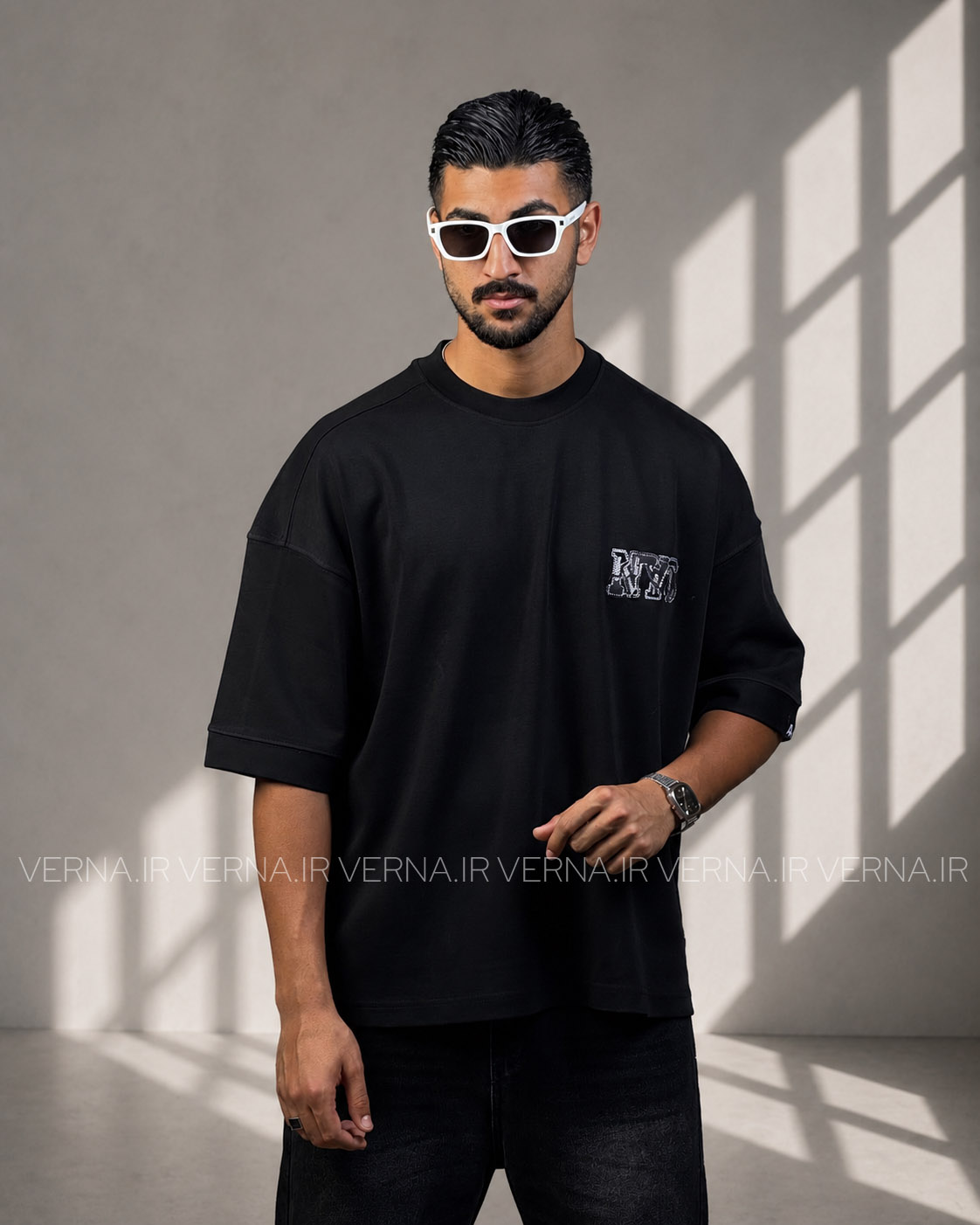1405-05-19 (113)_1 تیشرت مردانه باکسی گلدوزی NYC مشکی 1