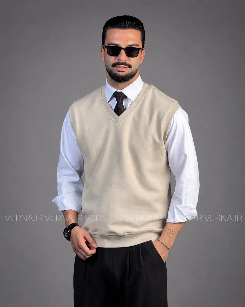 1405-06-29 (2) پلیور یقه هفت مردانه سلانیک VR کرم 1