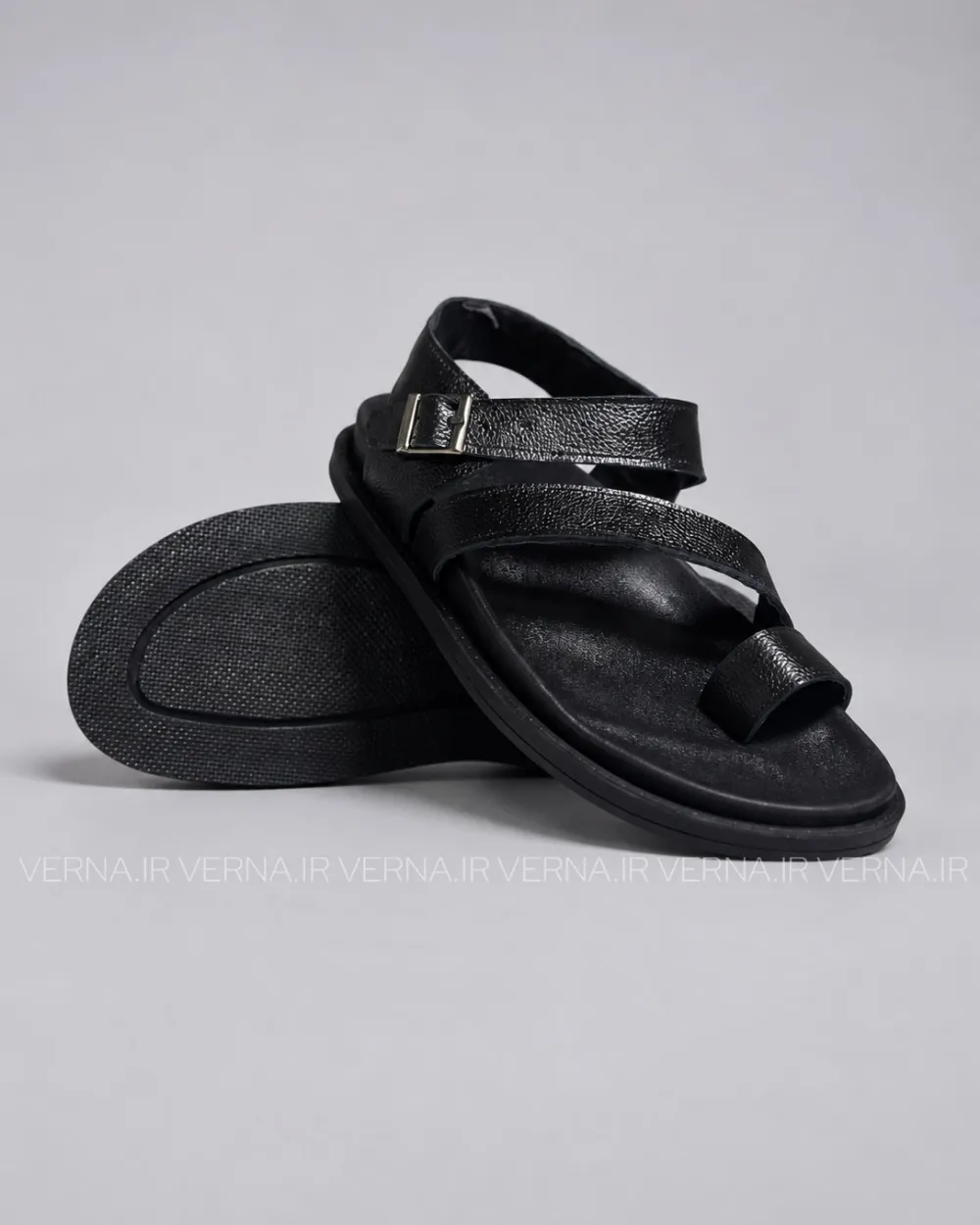 1405-06-30 صندلی چرم مردانه انگشتی سگکدار پشت بند ZARA مشکی 1